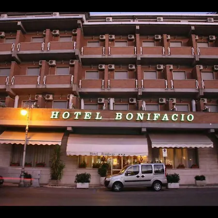 Bonifacio Hotel 3*